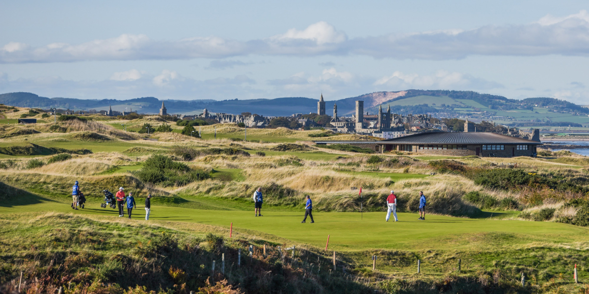 Golf at St. Andrews - Championship course at dawn